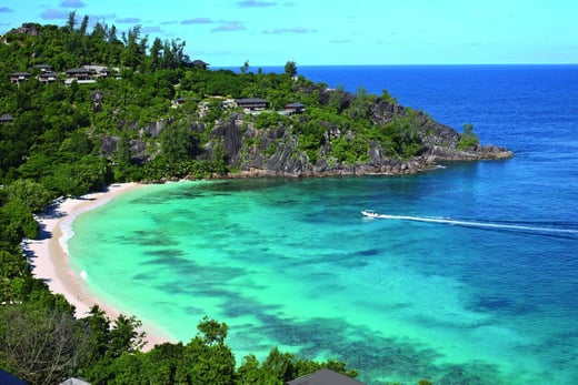 Four Seasons Resort Seychelles Villen Beach blue sea
