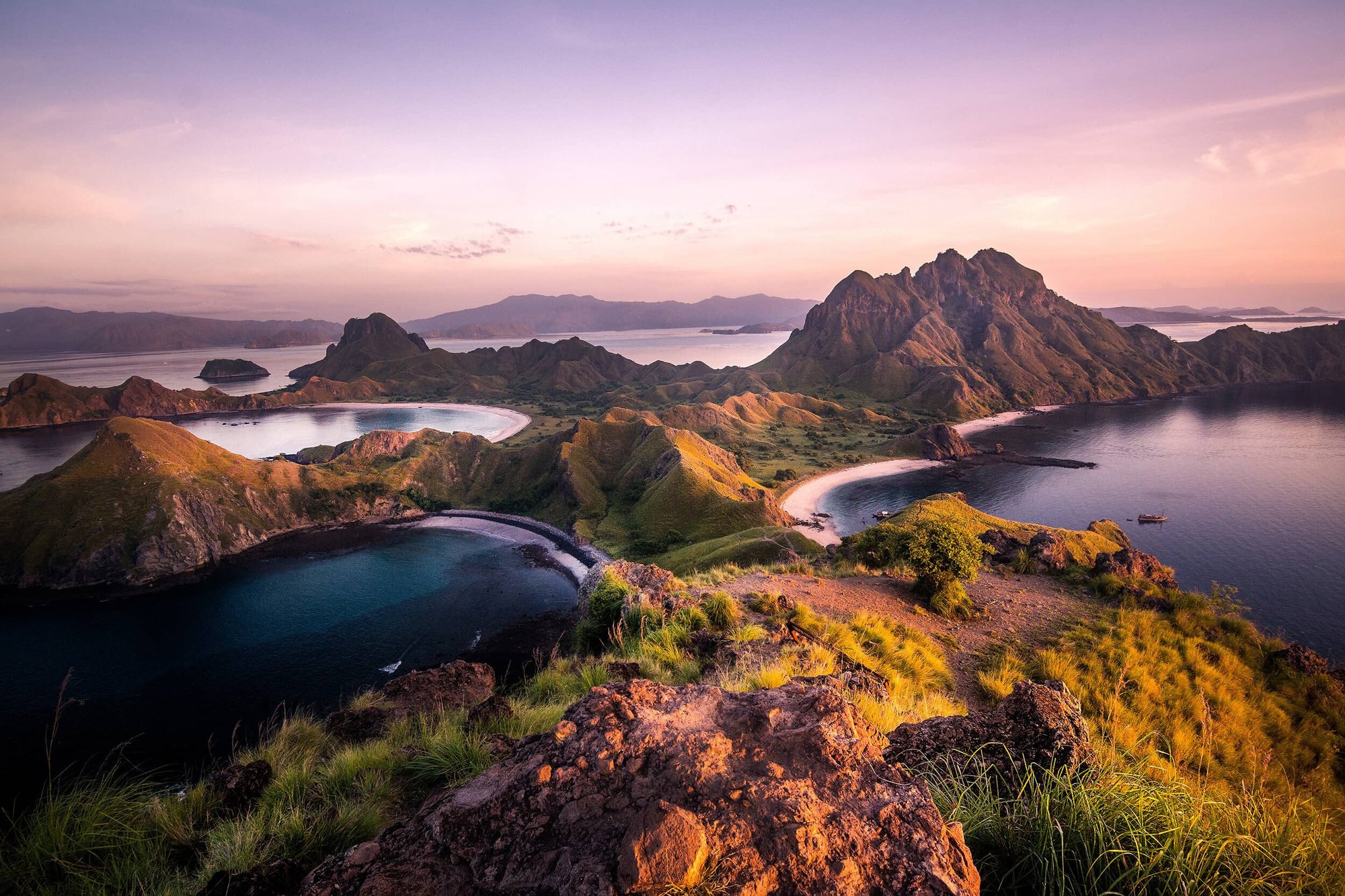 Indonesia-Komodo-Sunrise
