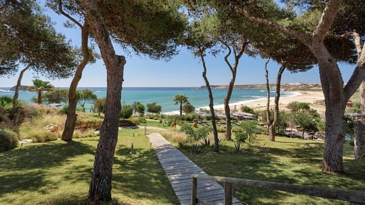martinhal sagres beach resort familienluxusreisen thefamilyproject steg