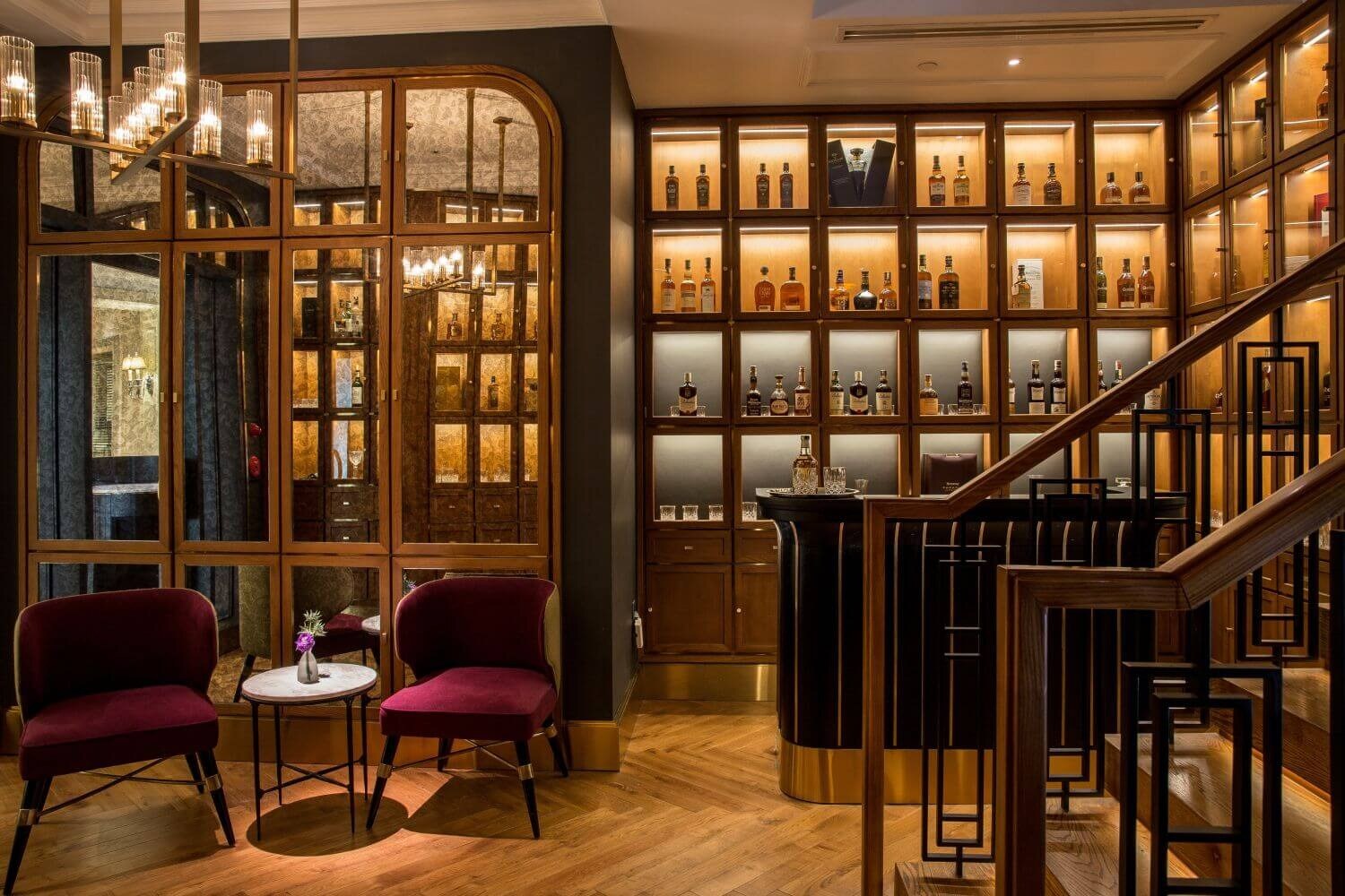 Sofitel-Legend-Metropole-Hanoi-Angelina-Bar-Cocktail-Bar-familienluxusreise