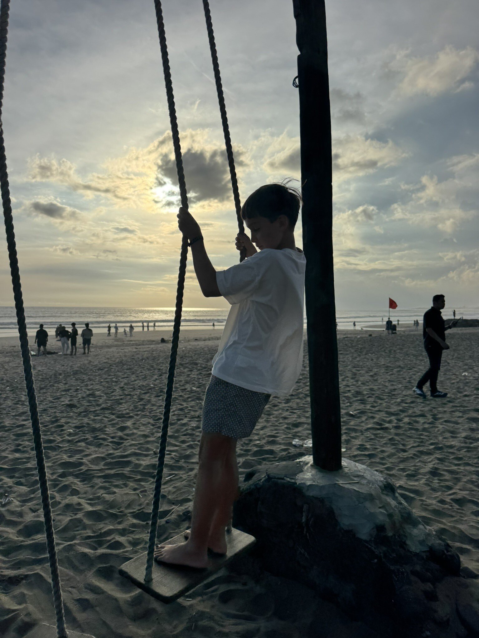 The Legian Schaukel am Seminyak-Strand