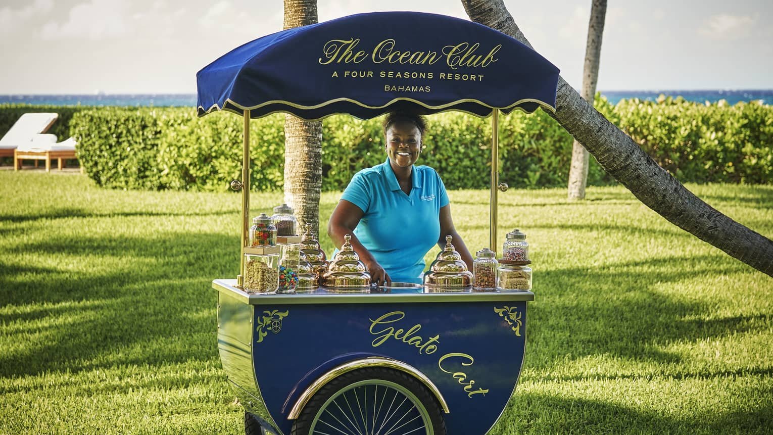 Bahamas-The-Ocean-Club-Gelati-Car