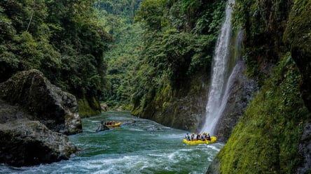 Costa-Rica-Pacuare-River-Rafting-Familienluxusreisen-Thefamilyproject