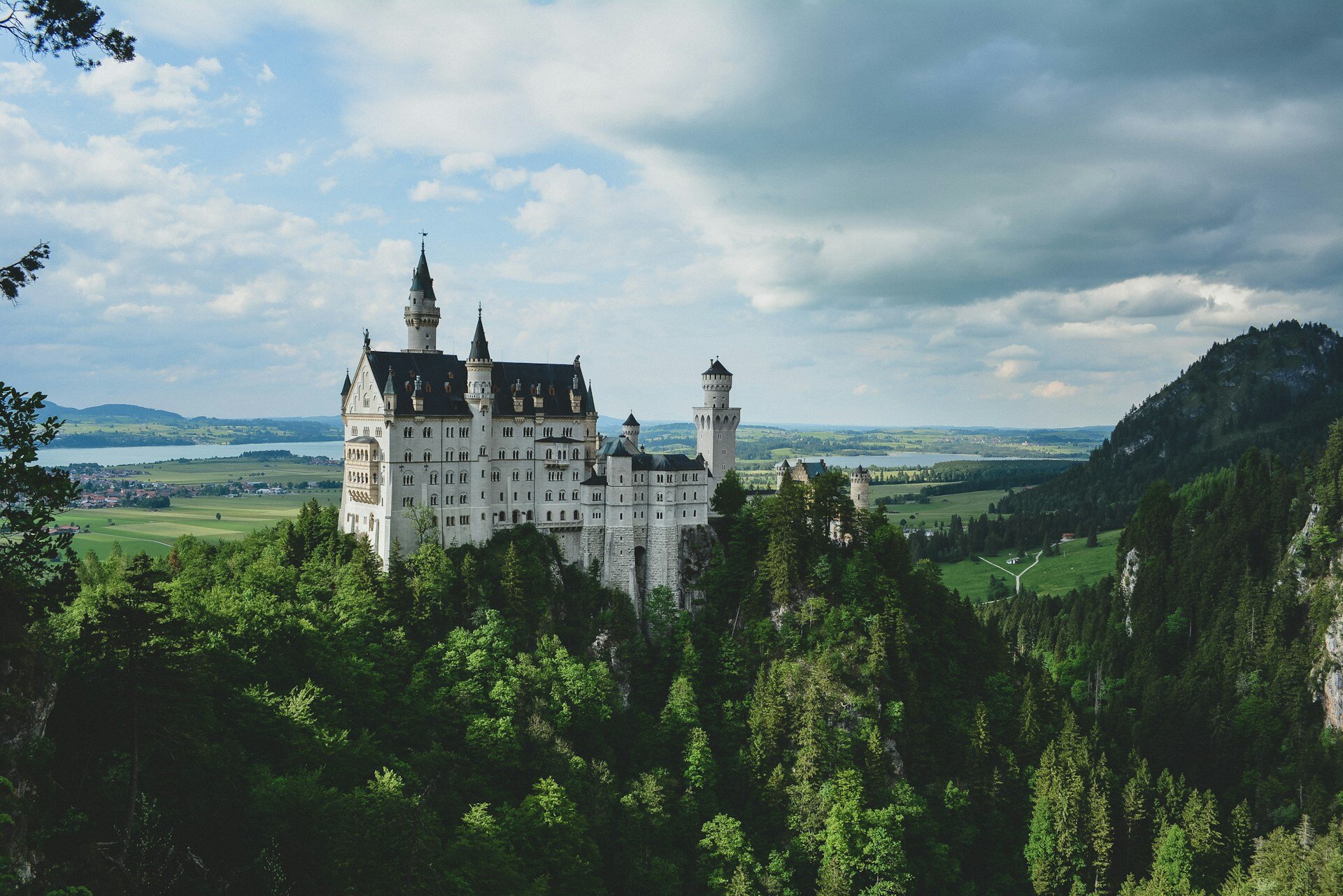 Schloss Neuschwanstein bei gutem Wetter