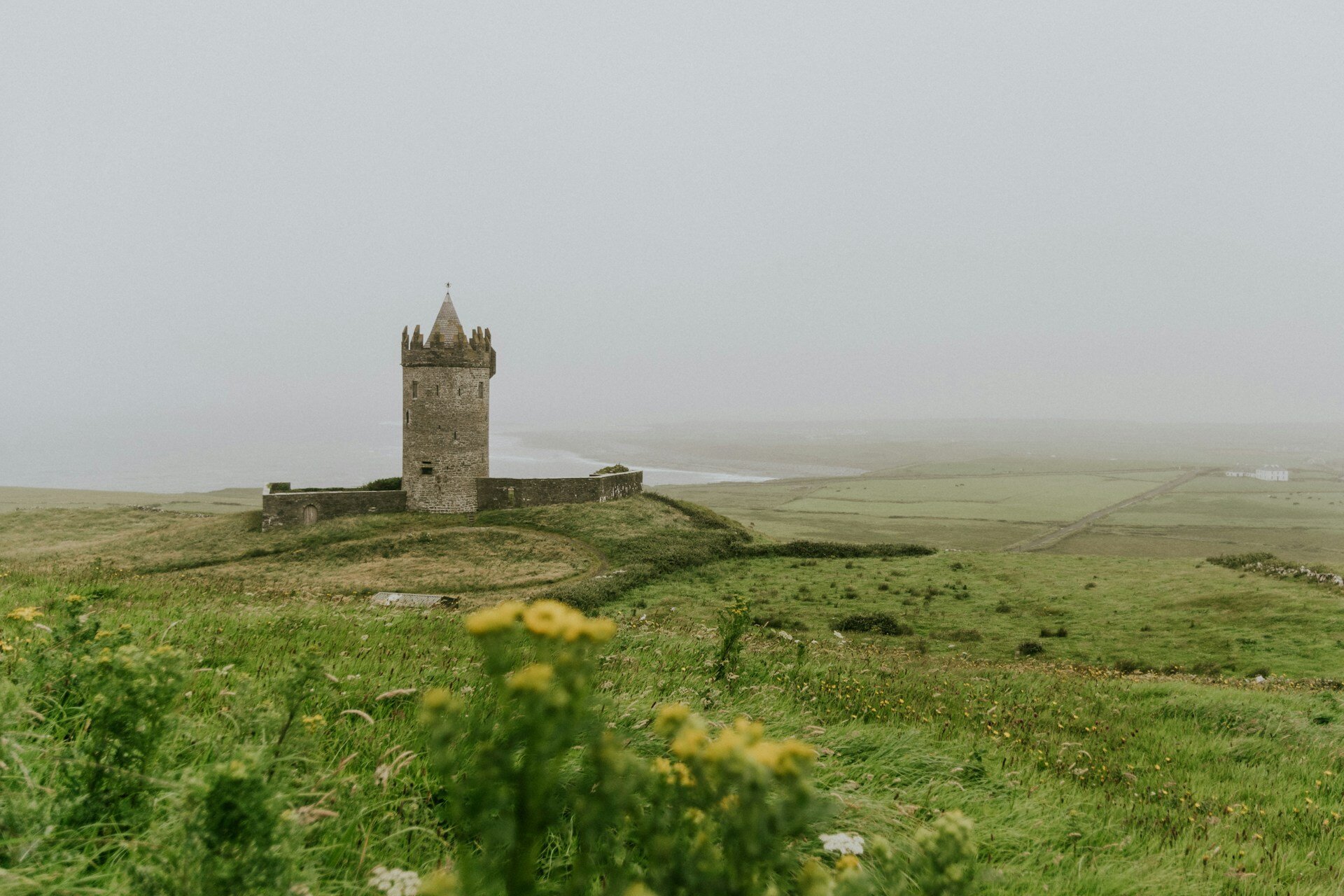 irland-familienluxusreisen-turm
