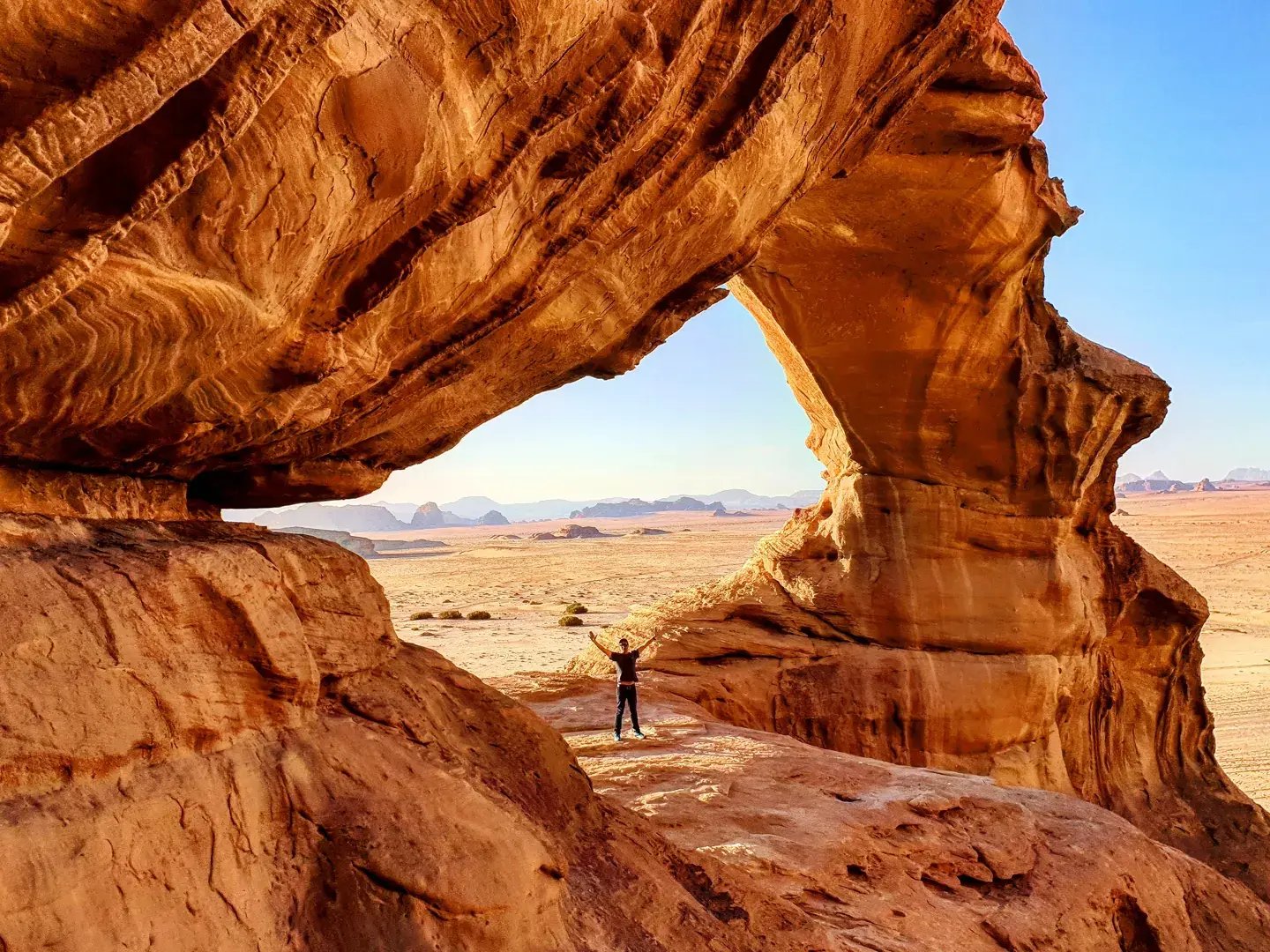 2-jordanien-wadi-rum-valley-of-the-moon-wuste-hautnah-erleben