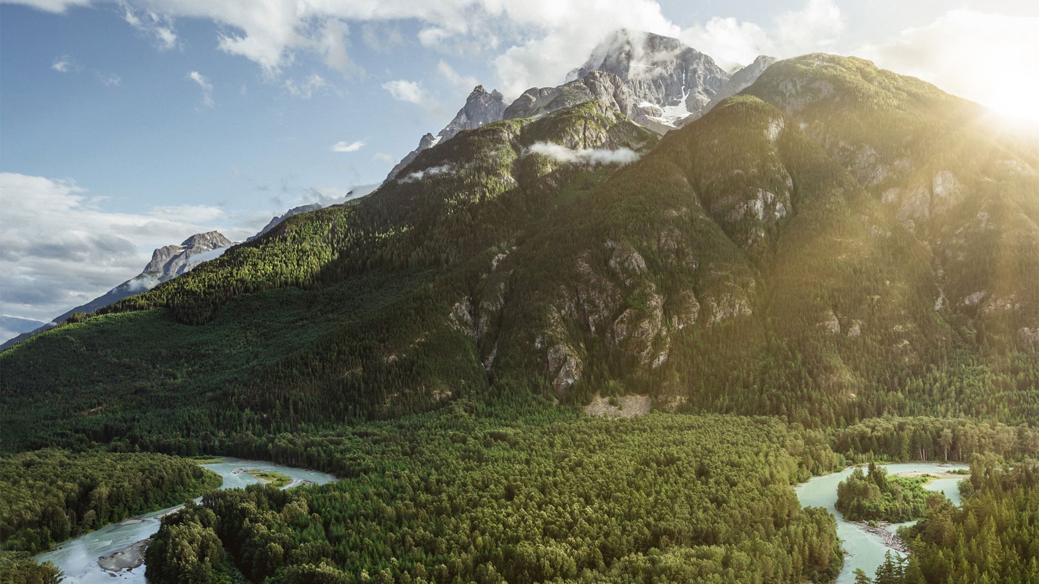 Berge im Bella Coola Valley