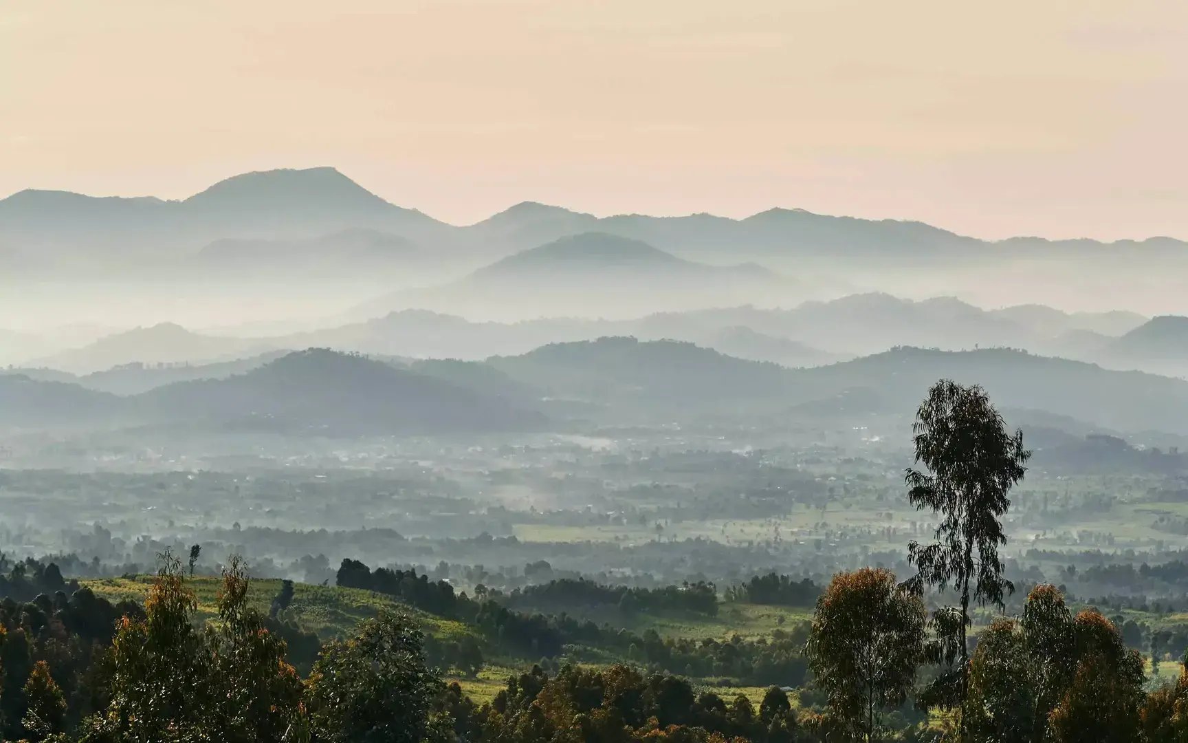 10 ruanda landschaft familienluxusreisen1