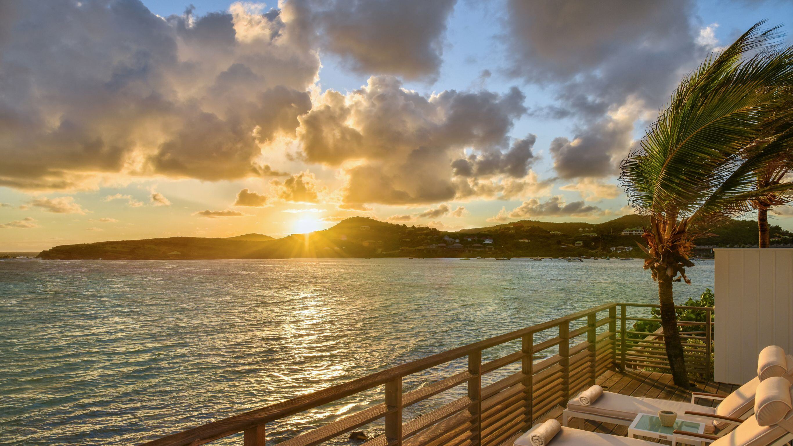 Rosewood Le Guanhani St. Bath Sunrise