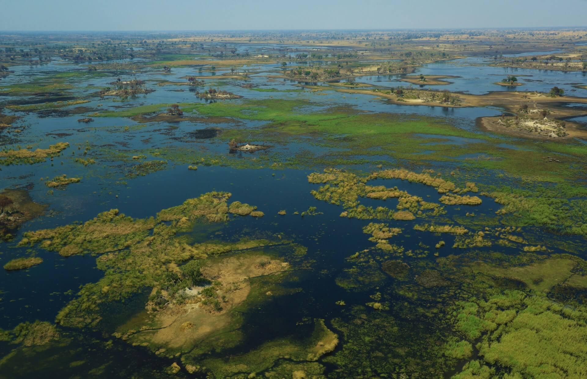 Okavango Delta in Botswana aus der Vogelperspektive