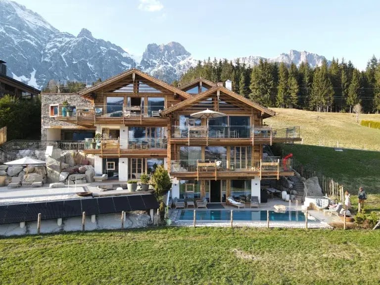 1-Chalet-Gipfelkreuzliebe-Aussen