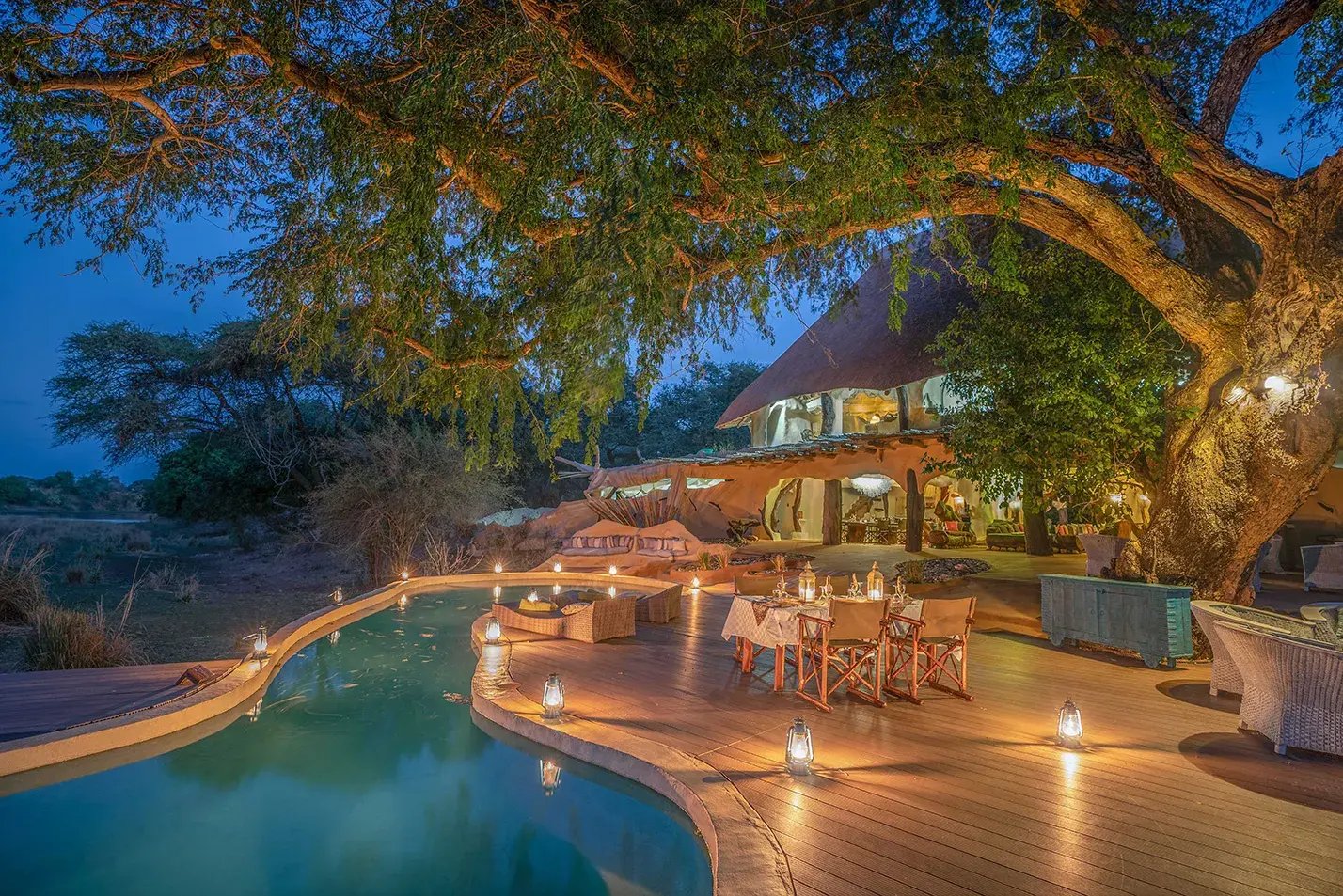 Chongwe House Outdoor Dining Nachts