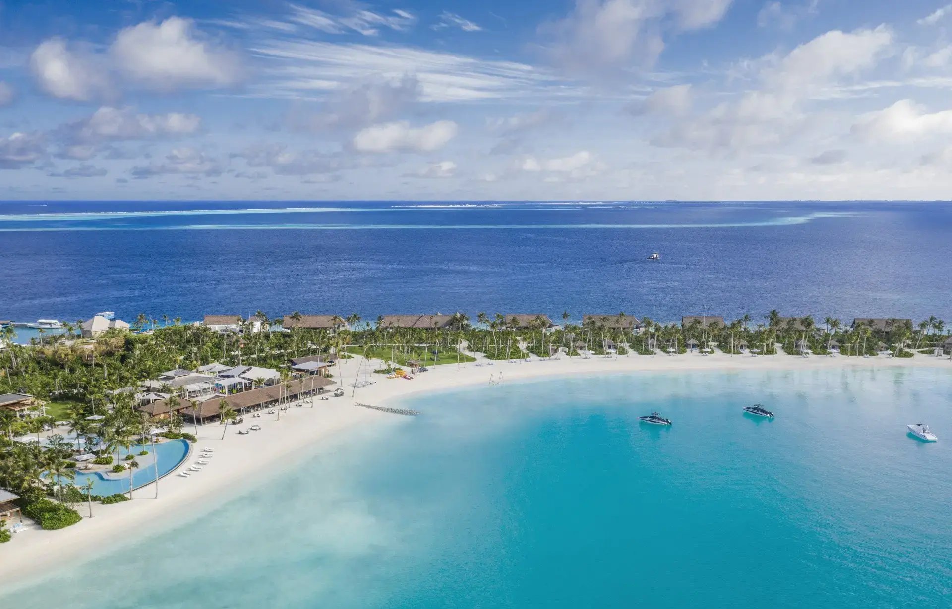 Ithaafushi Private Island Waldorf Astoria Familienluxusreisen TheFamilyProject Strand