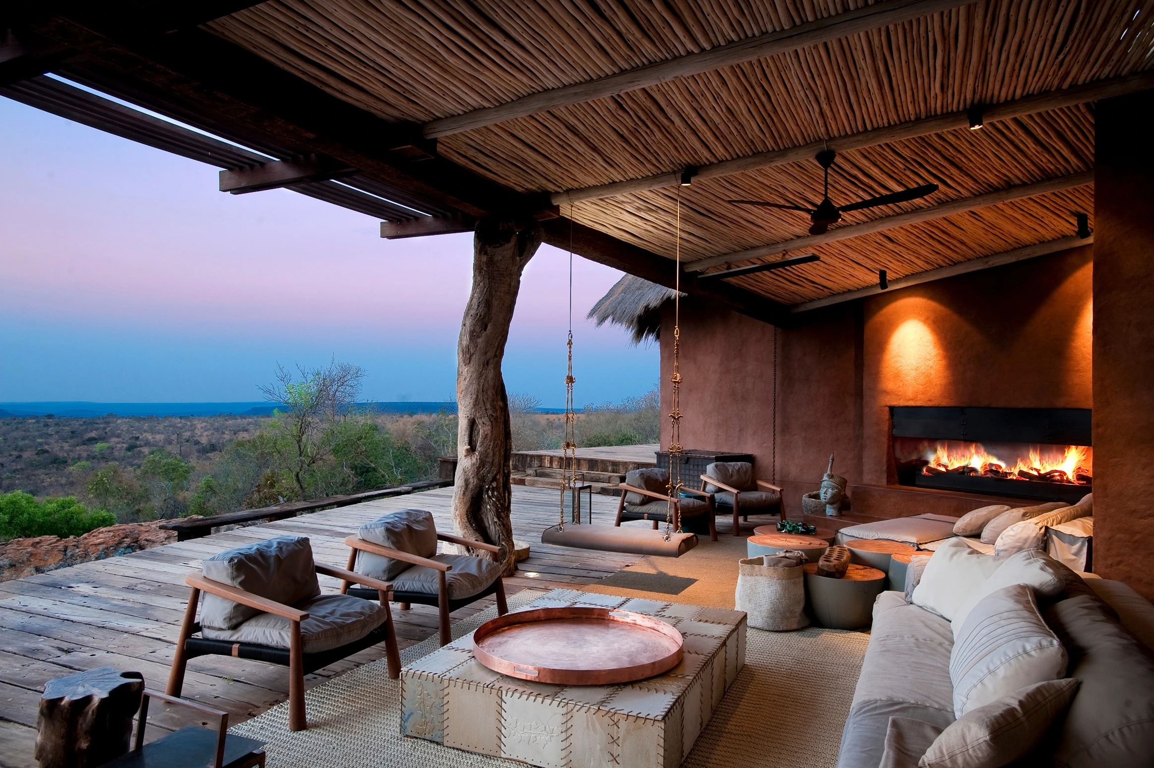 leobo-private-reserve-suedafrika-familienluxusreisen-thefamilyproject-veranda
