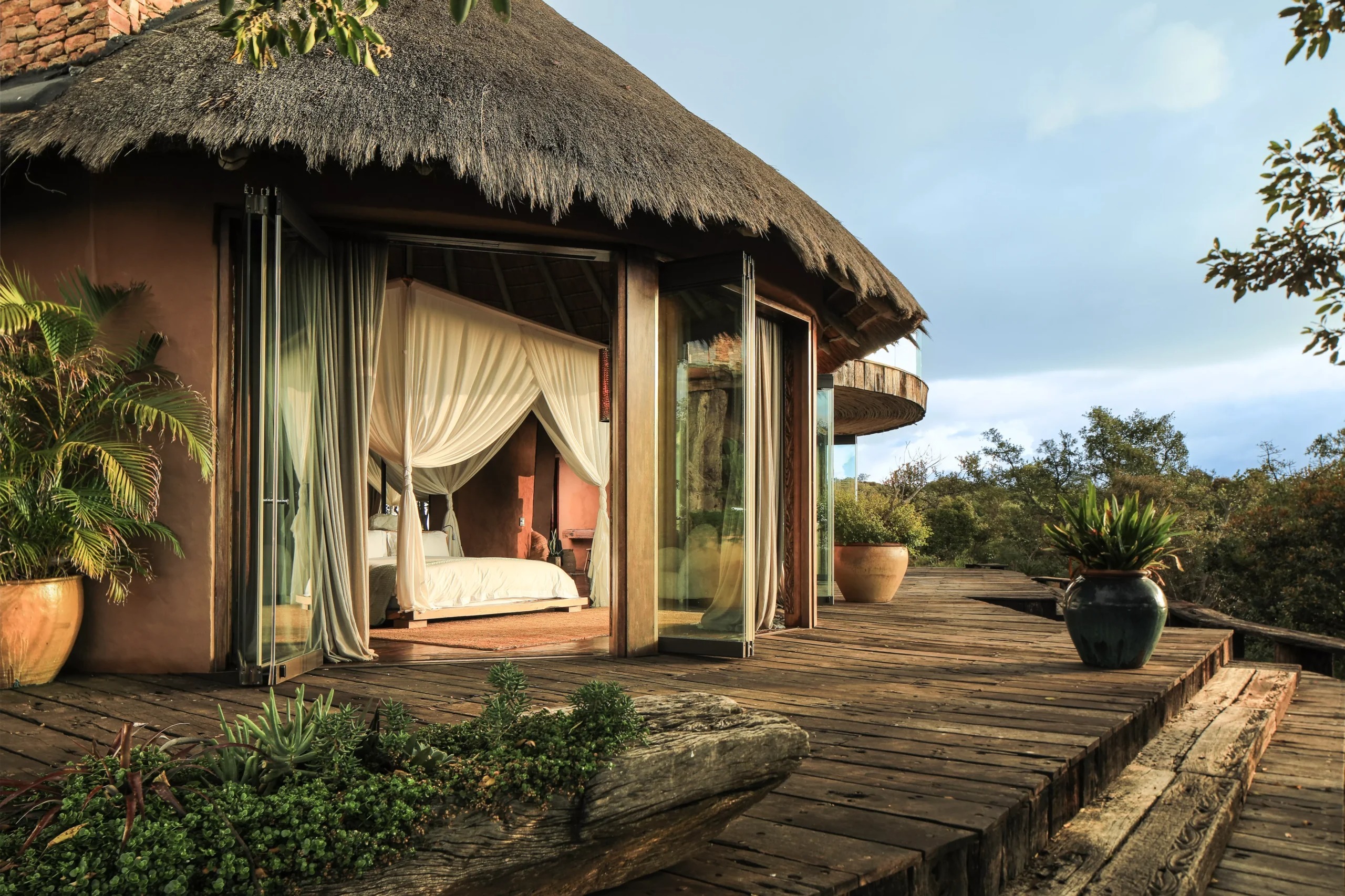 leobo-private-reserve-suedafrika-familienluxusreisen-thefamilyproject-villa