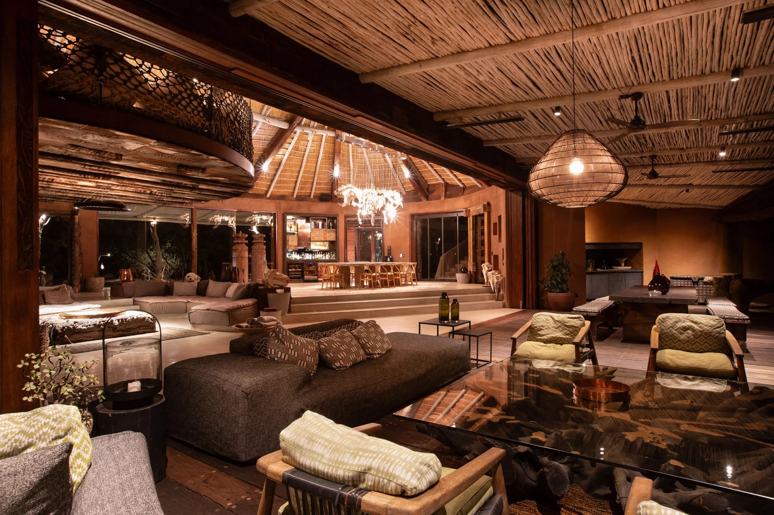 leobo-private-reserve-suedafrika-familienluxusreisen-thefamilyproject-wohnbereich