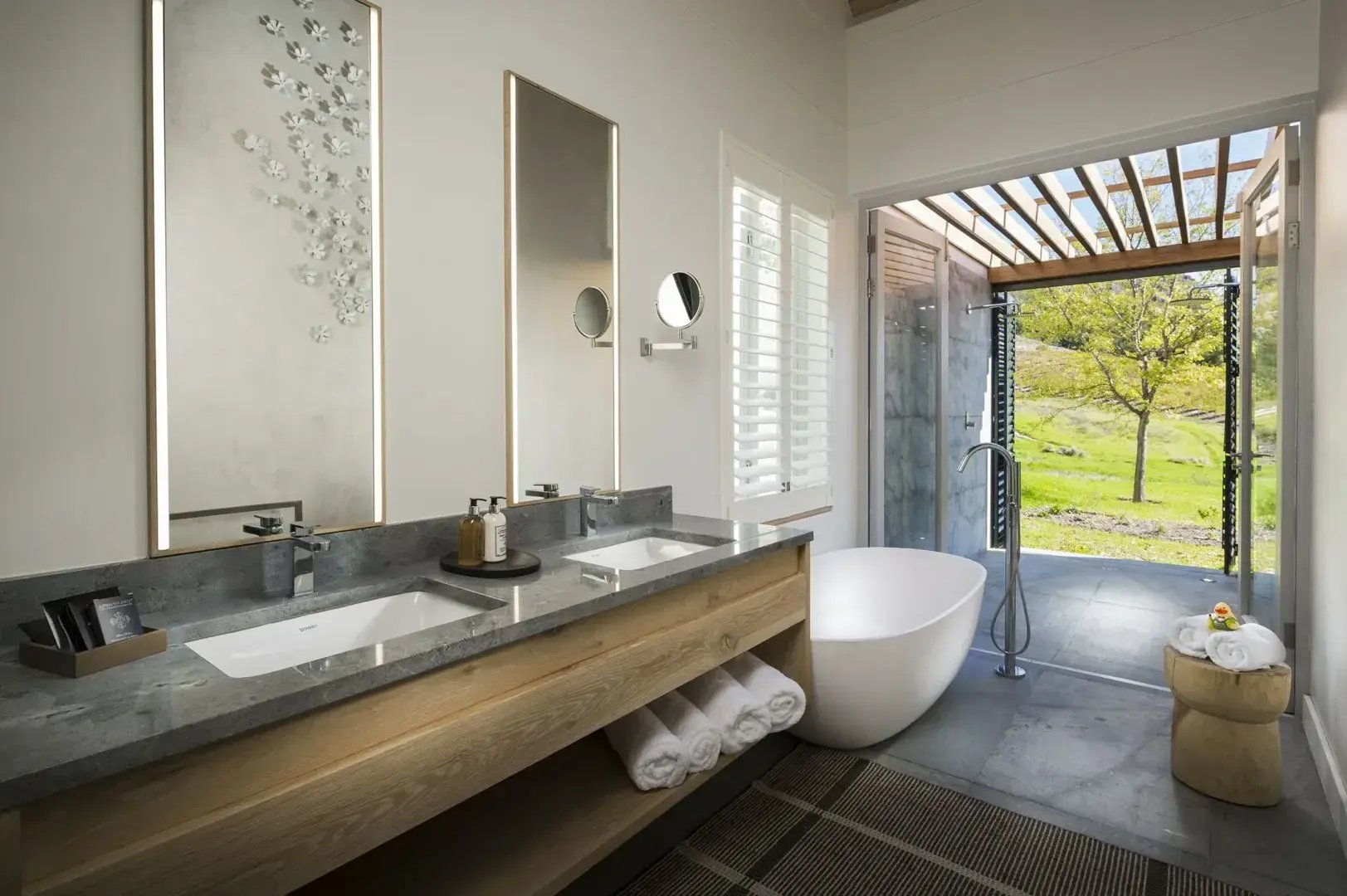 Manor House Badewanne und Dusche 