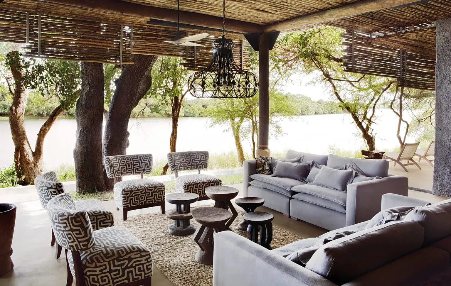 Matetsi River House Terrasse mit Aussicht auf Fluss