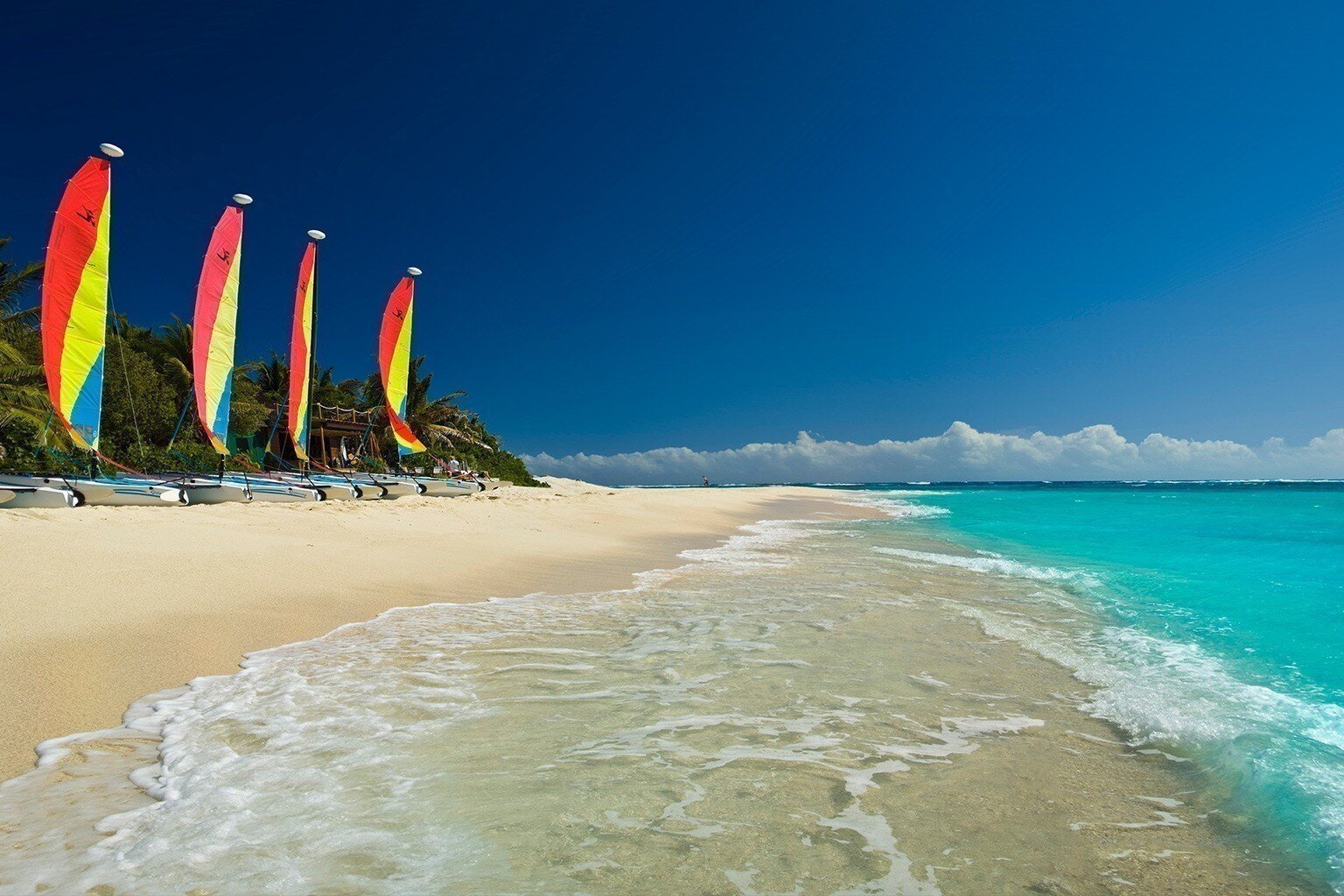 Necker Island Wassersport am Strand