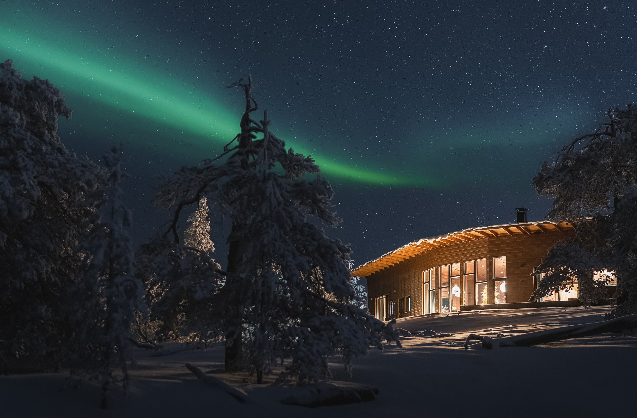 Octola Lodge bei Polarlichtern