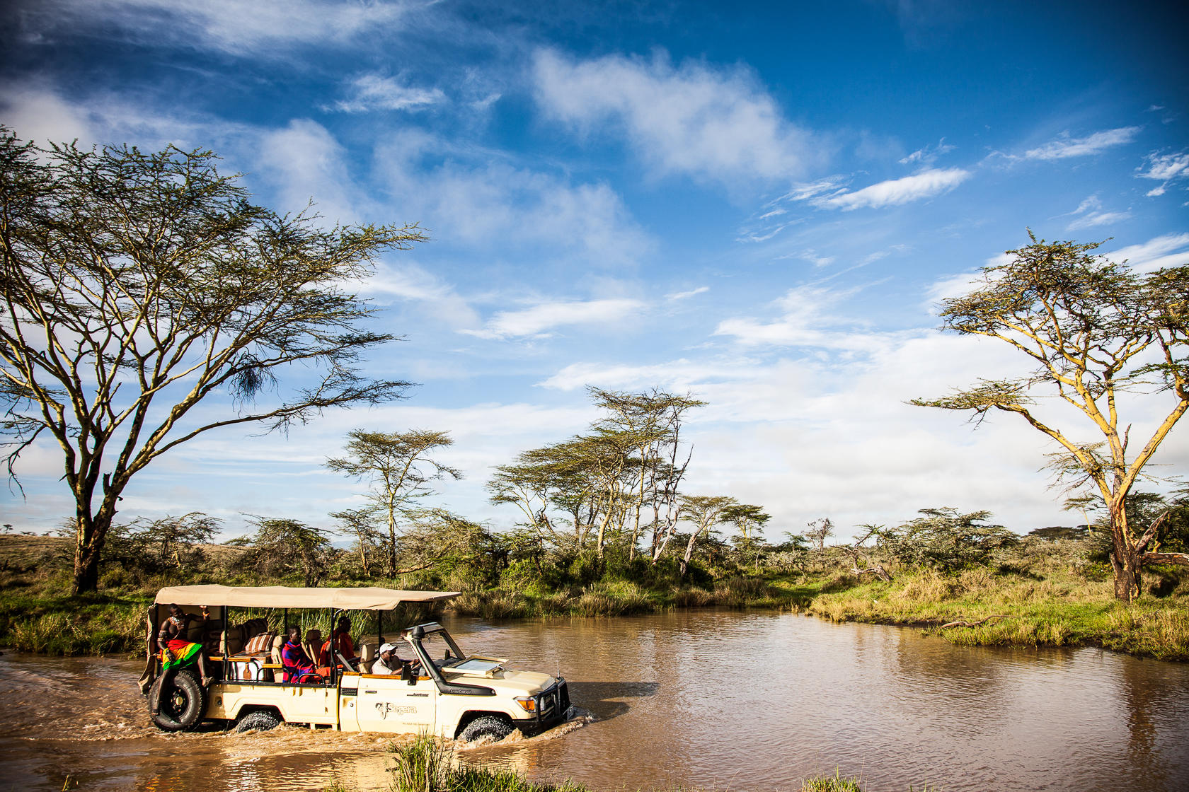 Segera Retreat Safari Tour durch Fluss