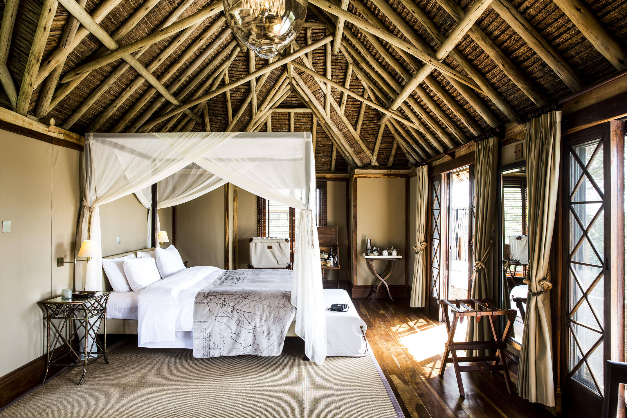 Segera Retreat Schlafzimmer mit Himmelbett