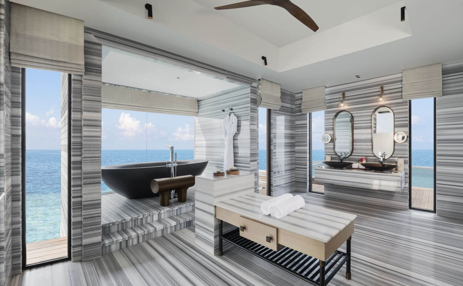 Stella Maris Villa Badezimmer mit Aussicht auf Meer