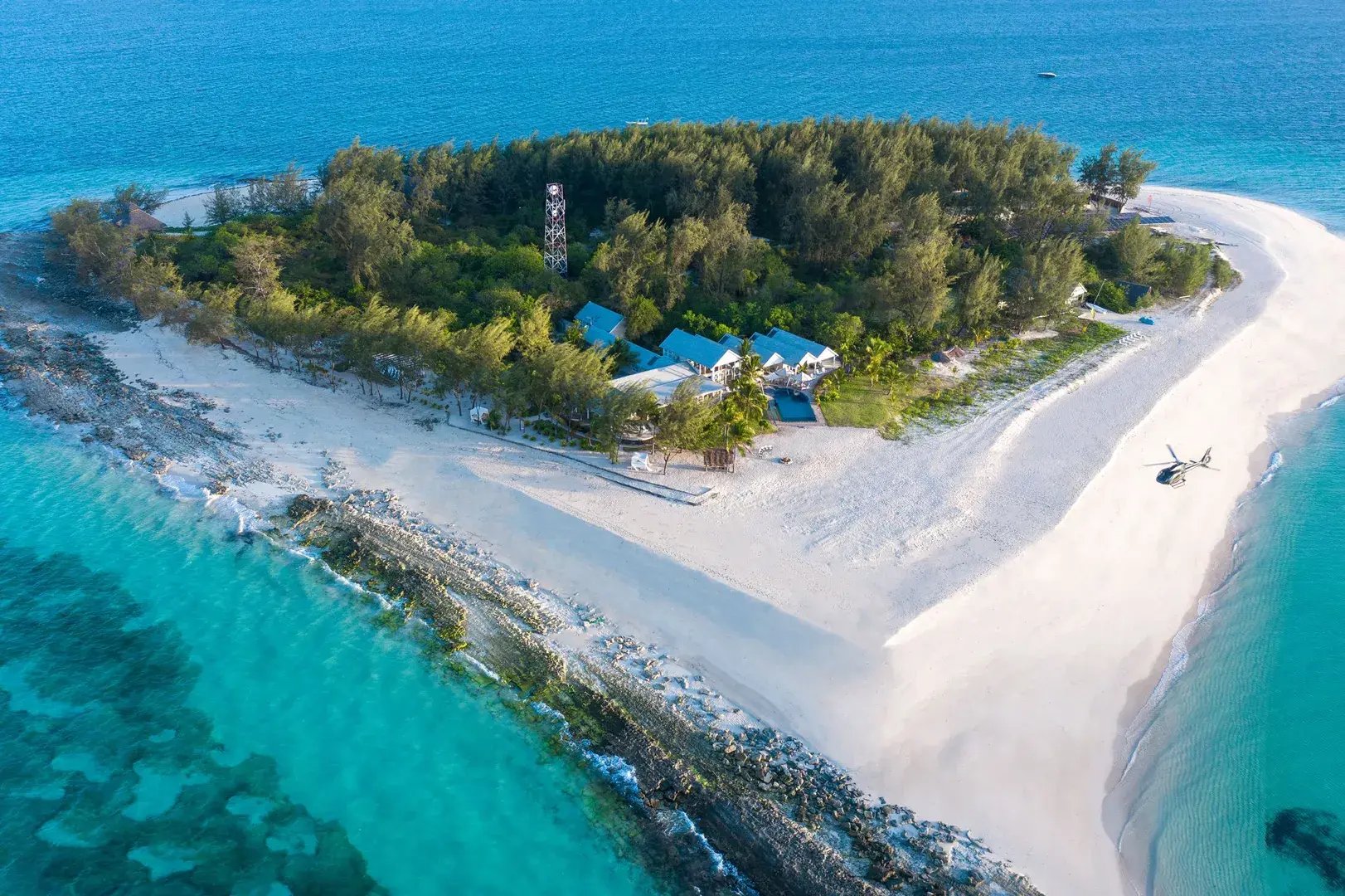 Thanda Island Weißer Sandstrand und türkises Meer