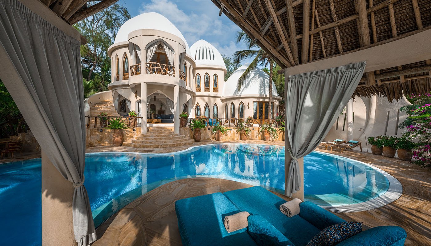 Nyota Villa Pool Loungebereich Aussen