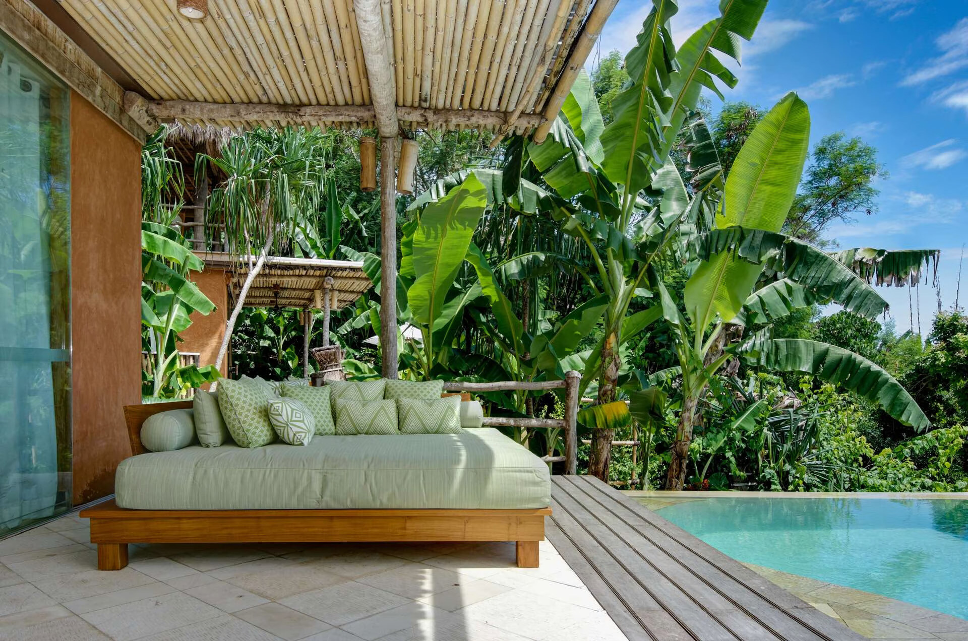 Wamoro Sofa Lounge Pool