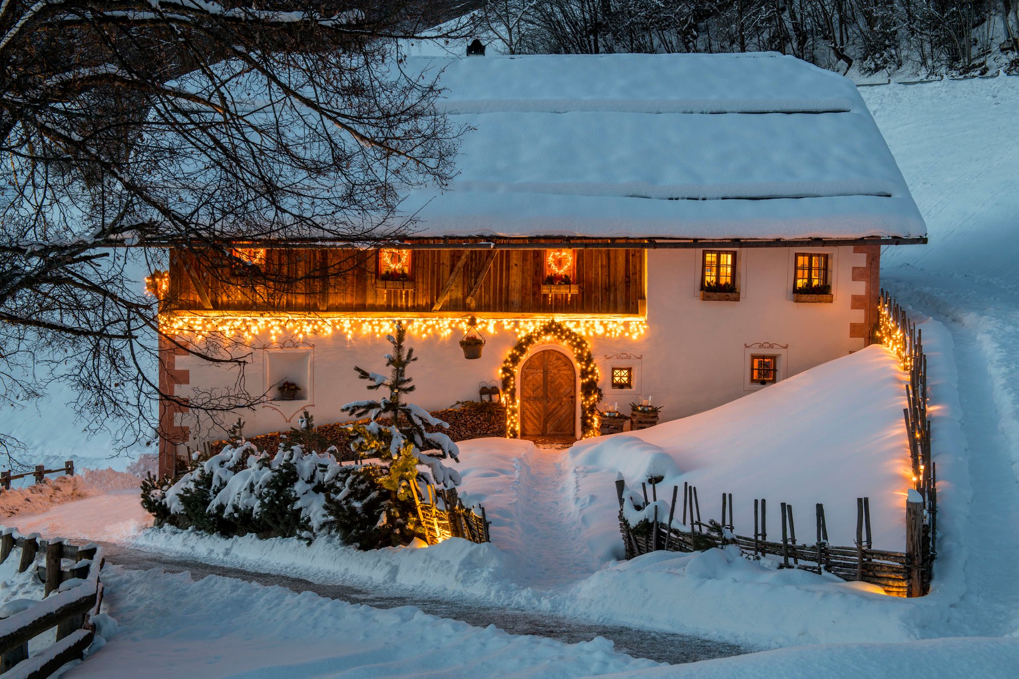 White Deer San Lorenzo Mountain Lodge Familienluxusreisen TheFamilyProject Lichter