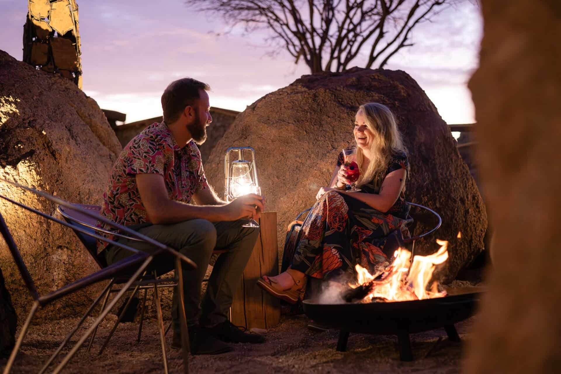 onduli-enclave-namibia-familienluxusreisen-thefamilyproject-abends