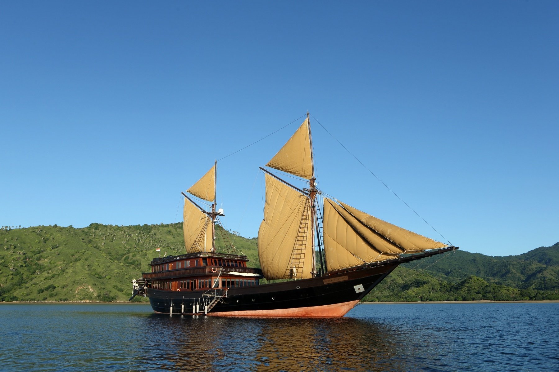 Alila Purnama Private Yacht Indonesien Familienluxusreisen TheFamilyProject Yacht
