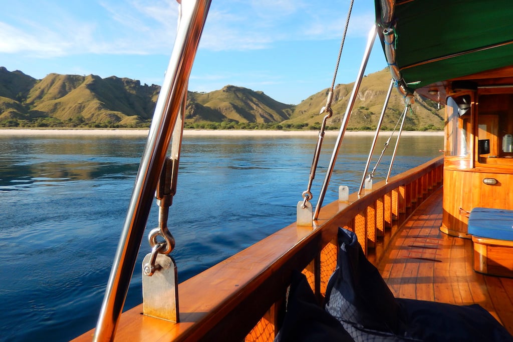 Tiger Blue Private Yacht Indonesien Familienluxusreisen TheFamilyProject Ausblick