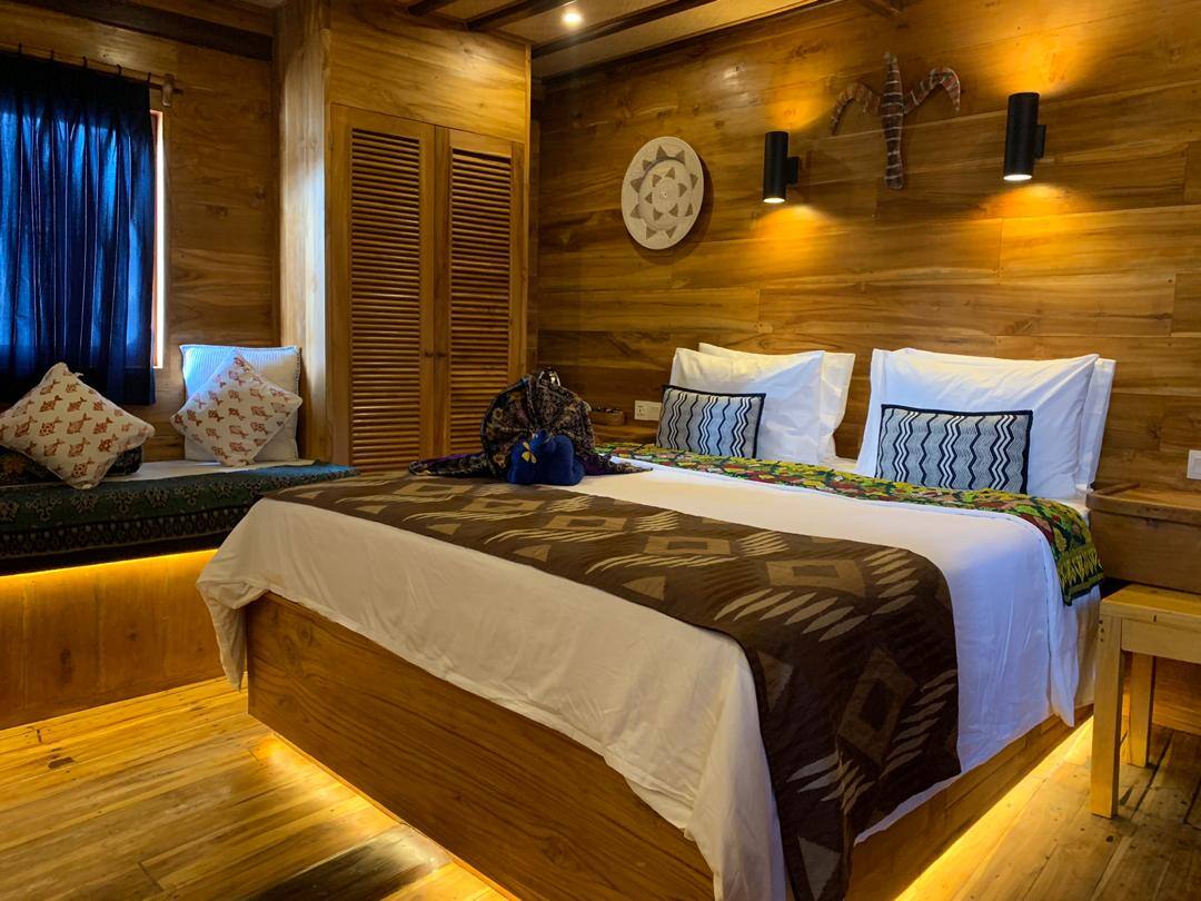 Tiger Blue Private Yacht Indonesien Familienluxusreisen TheFamilyProject Bett