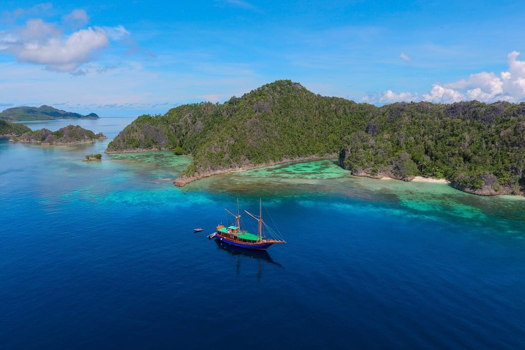 Tiger Blue Private Yacht Indonesien Familienluxusreisen TheFamilyProject Schiff