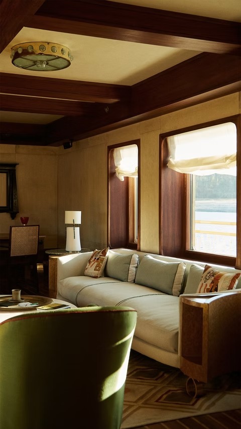 yalla-nile-aegypten-egypt-private-yacht-familienluxusreisen-thefamilyproject-couch