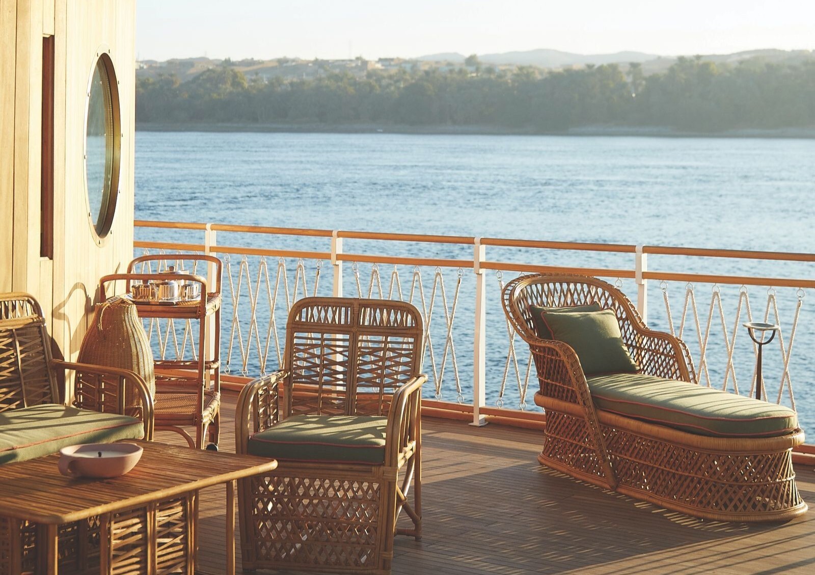 yalla-nile-egypt-familienluxusreisen-thefamilyproject-lounges