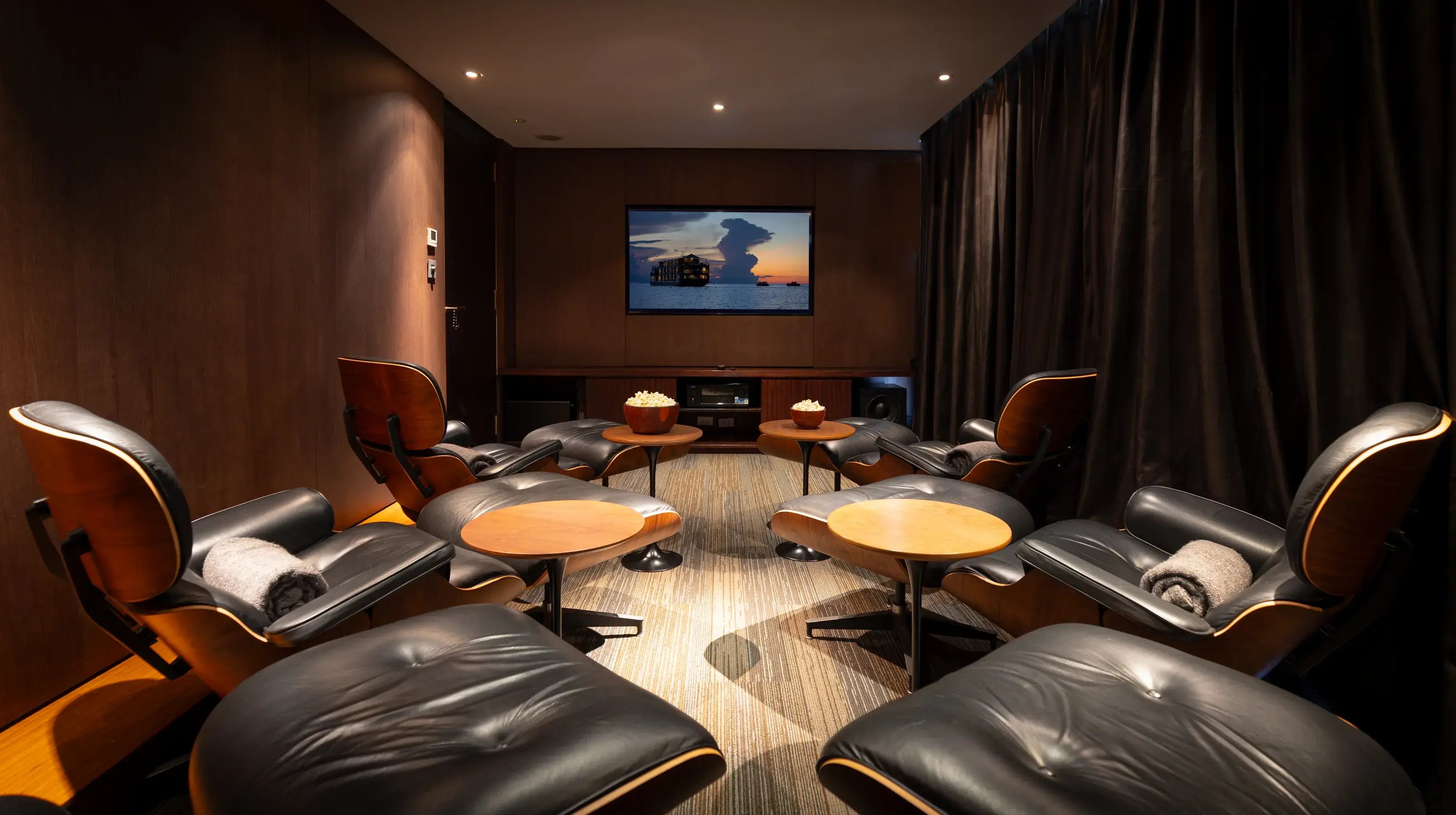 Aqua Mekong_Private Screening Room_01.jpg