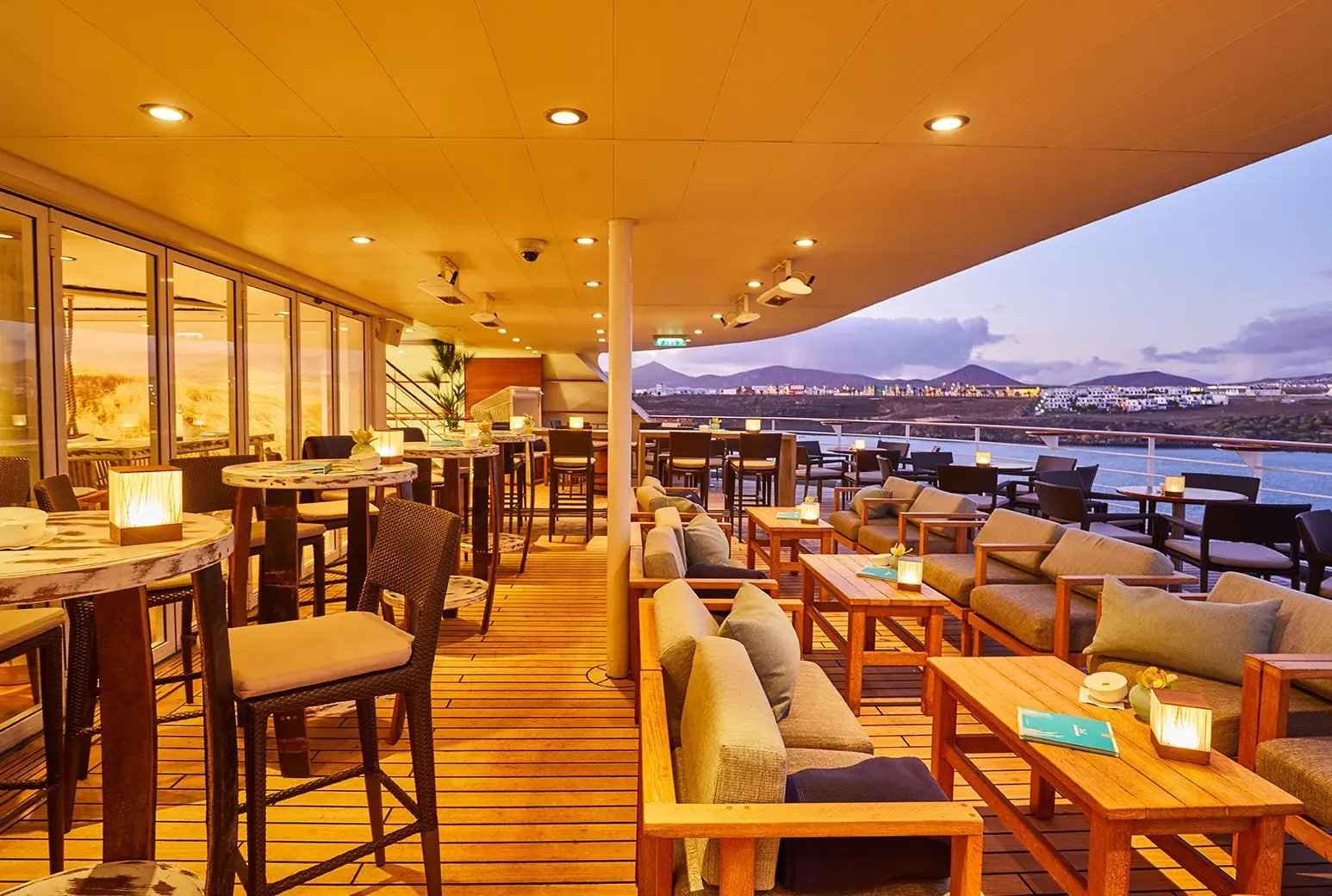 Europa 2 Restaurant Dinner mit Ausblick 