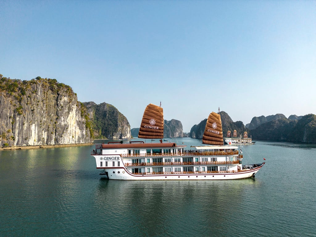 heritage-line-halong-bay-ginger-vietnam-familienluxusreisen-thefamilyproject-cruise-schiff
