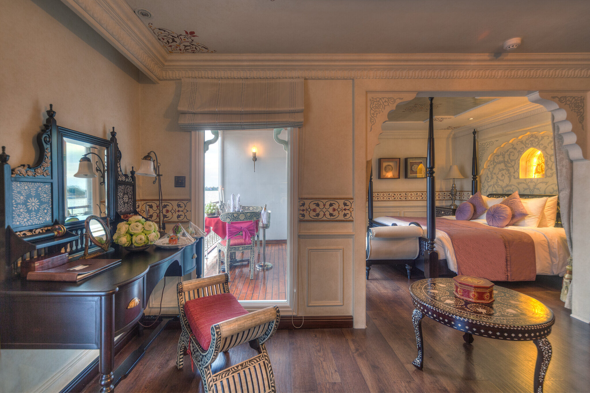 Heritage Line Mekong The Jahan Familienluxusreisen TheFamilyProject Master Suite
