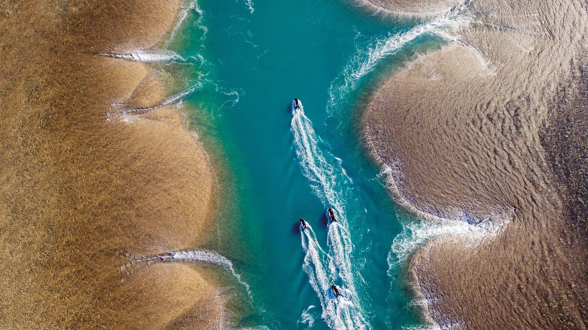 Silversea Galapagos Obenansicht Fluss