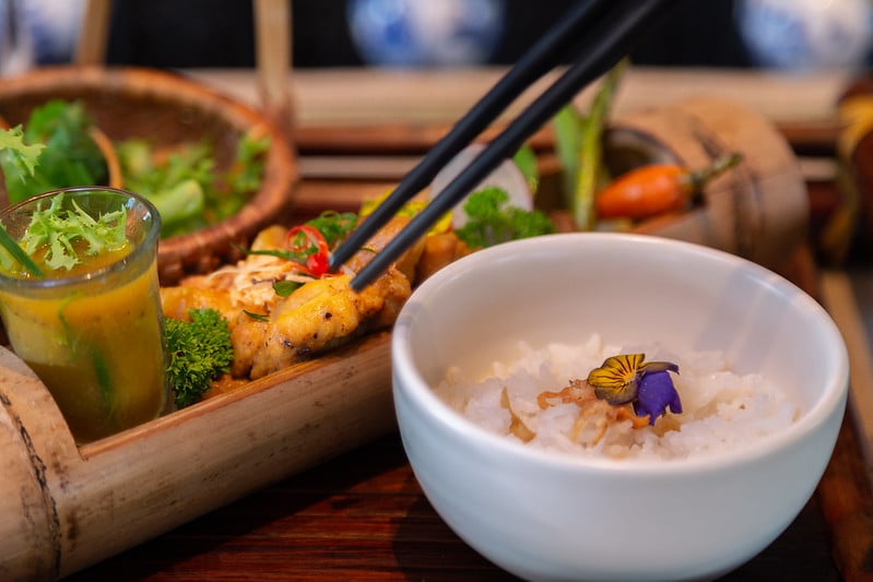 heritage-line-halong-bay-ylang-vietnam-familienluxusreisen-thefamilyproject-cruise-cuisine