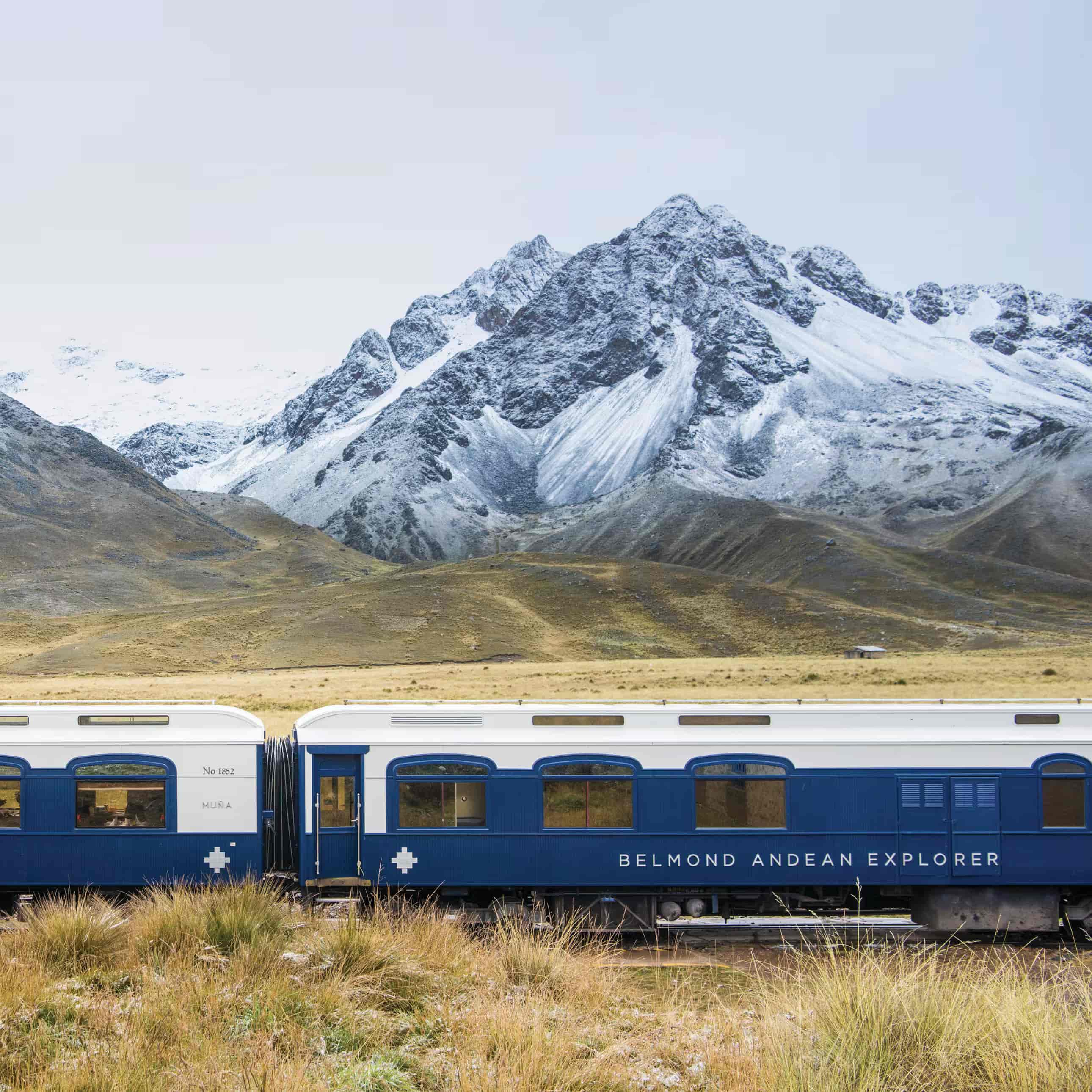 Andean Explorer A Belmond Train Familienluxusreisen TheFamilyProject Zug Nah