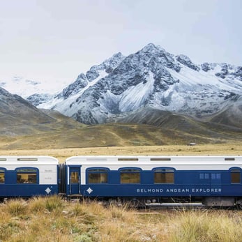 Andean%20Explorer%20A%20Belmond%20Train%20Familienluxusreisen%20TheFamilyProject%20Zug%20Nah
