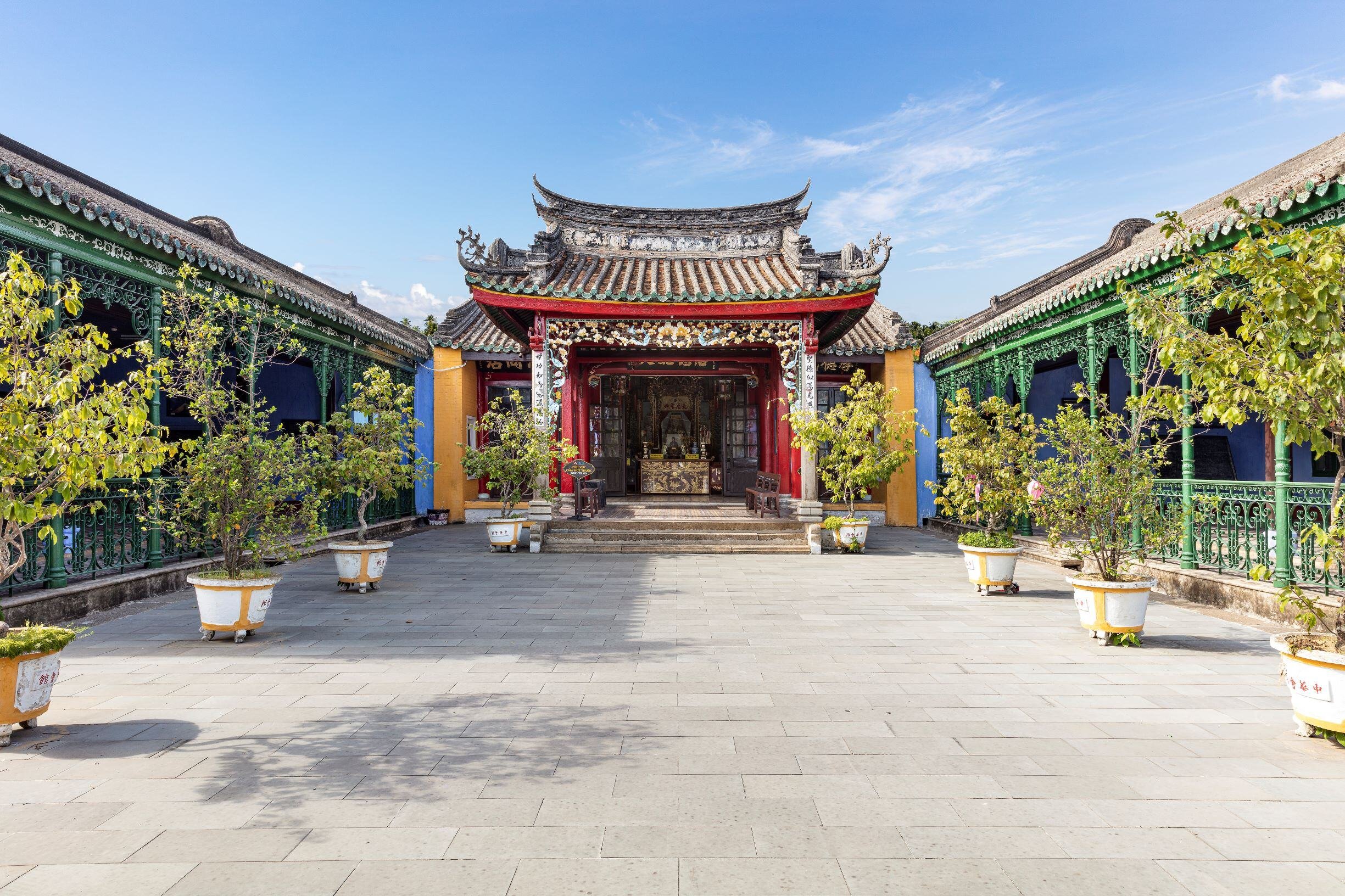 The Vietage by Anantara Train Familienluxusreisen TheFamilyProject Tempel