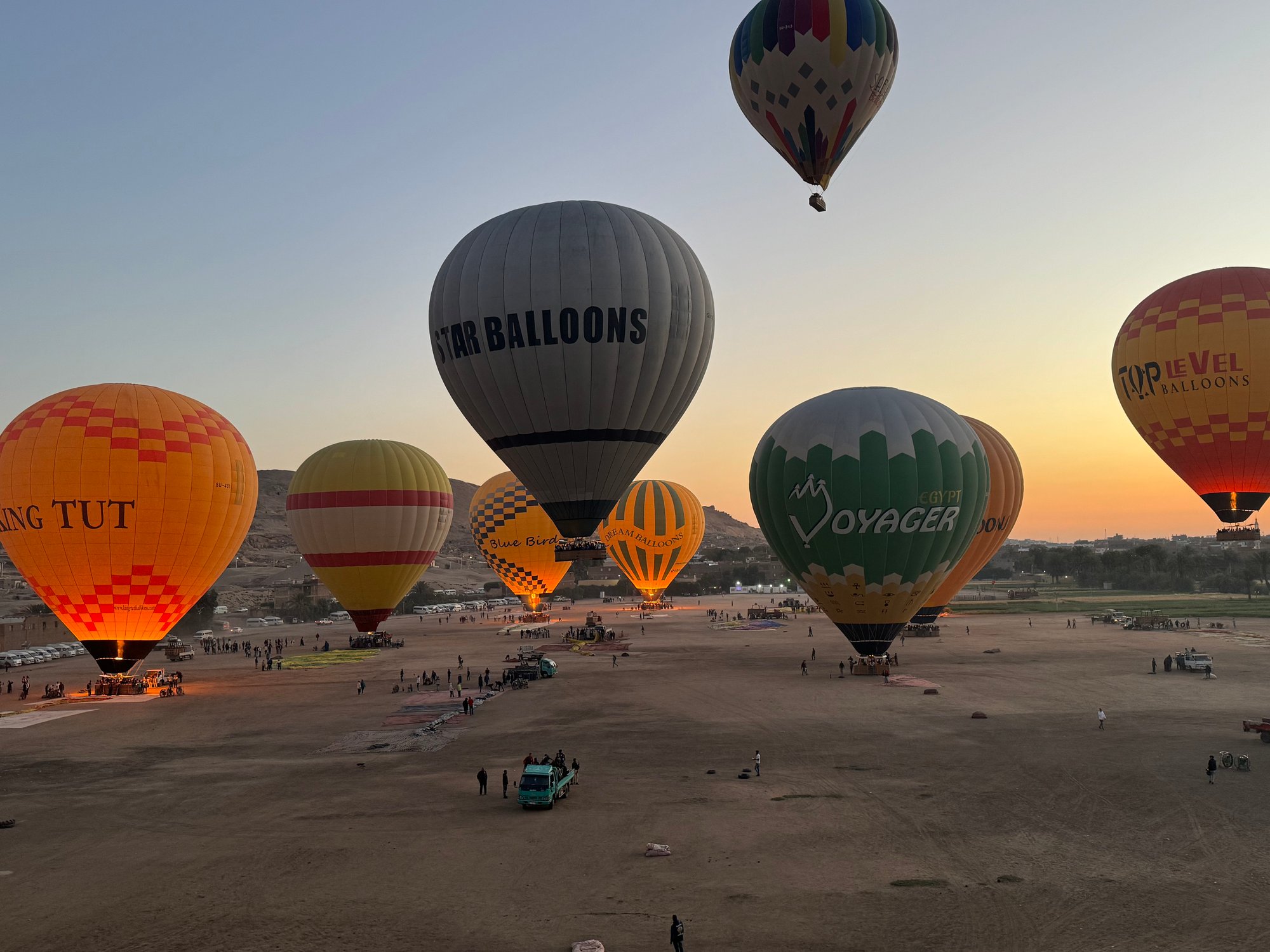 aegypten-reisebericht-anja-familienluxusreisen-thefamilyproject-ballons