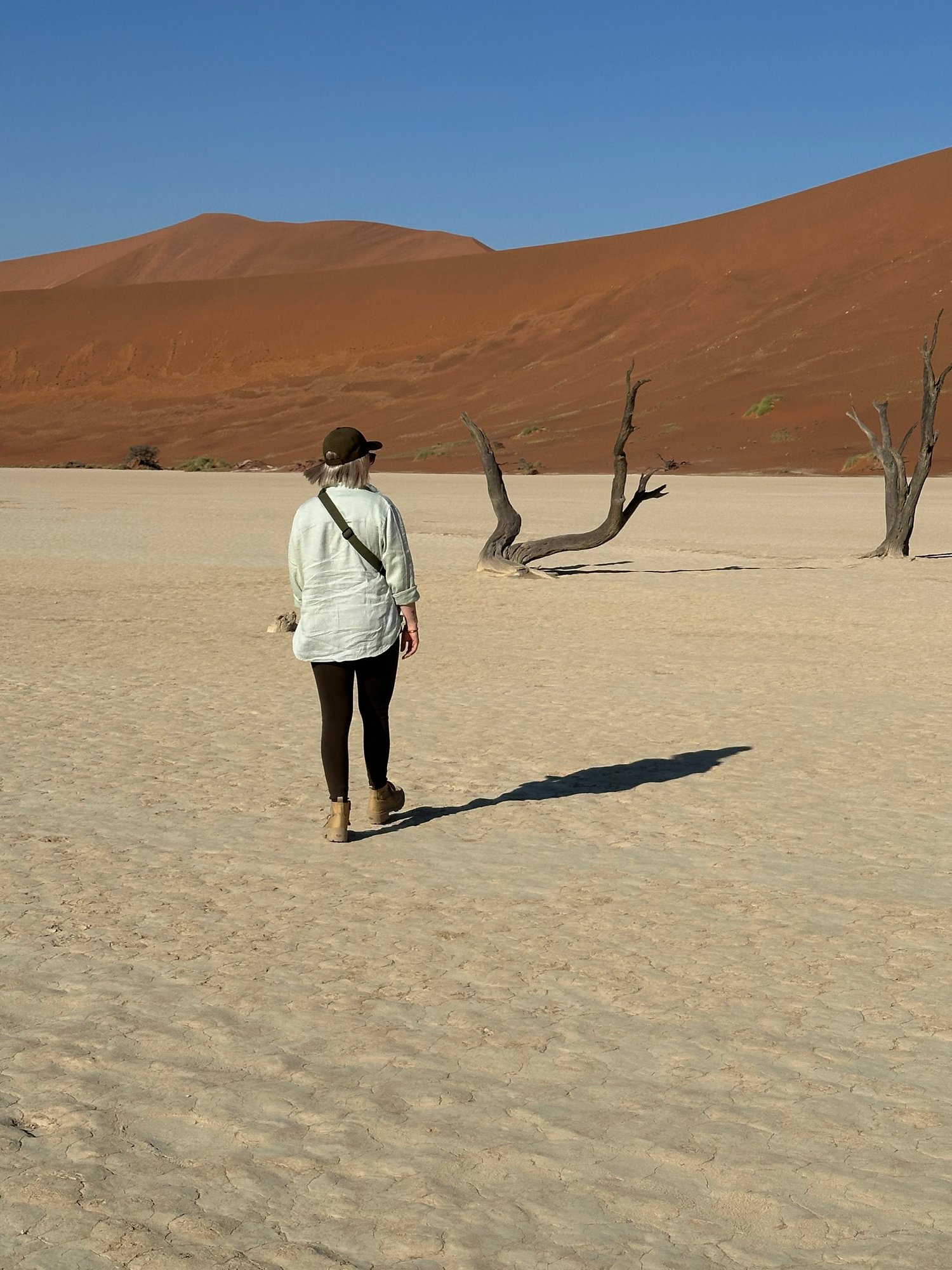 namibia-sossusvlei-familienluxusreisen-thefamilyproject-sand