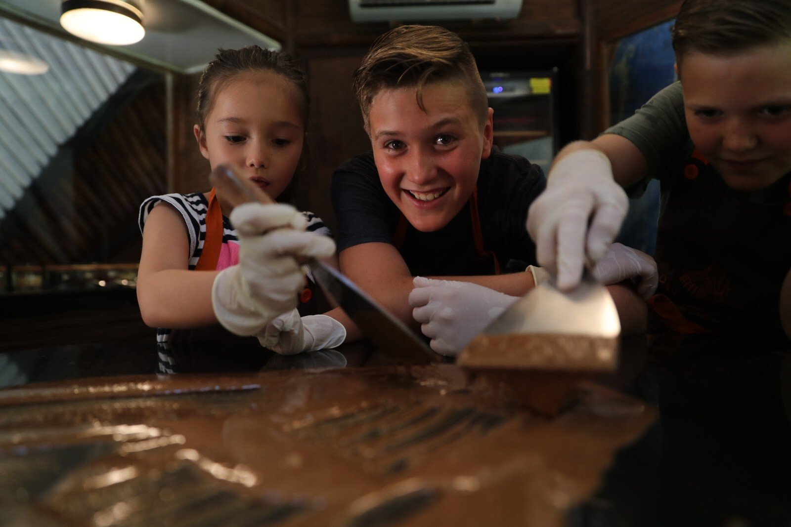 NIHIsumba_ChocolateFactory_byJasonChilds_181022063 (Web)